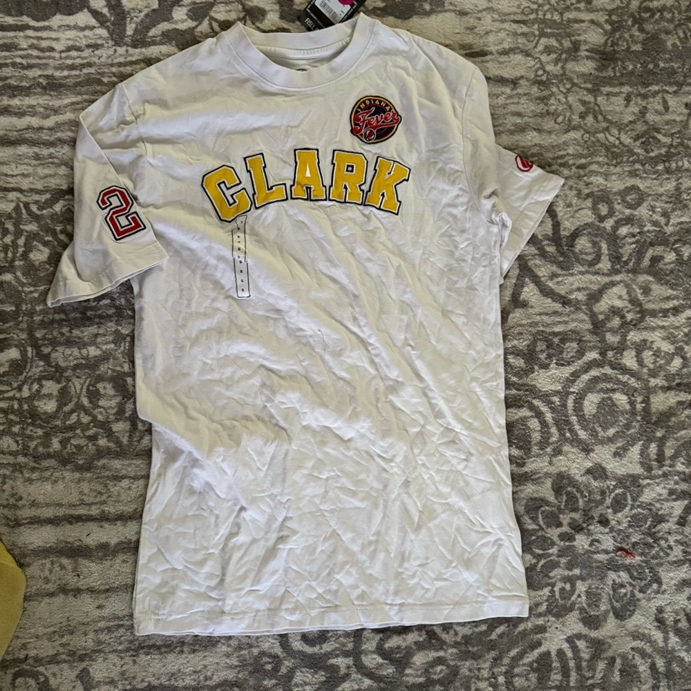 Caitlin Clark WNBA Tee - Size S/M